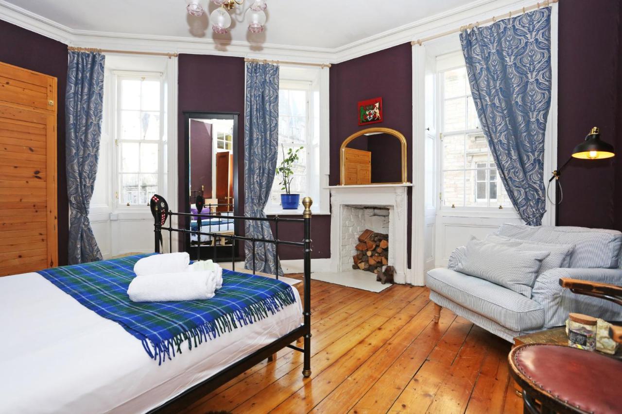 Joivy Iconic Colorful Home On The Royal Mile إدنبرة المظهر الخارجي الصورة